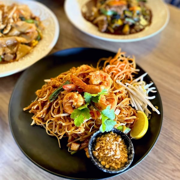 8thai restaurant's Pad Thai with shrimp, bean sprouts, cilantro, lime, and crushed peanuts.